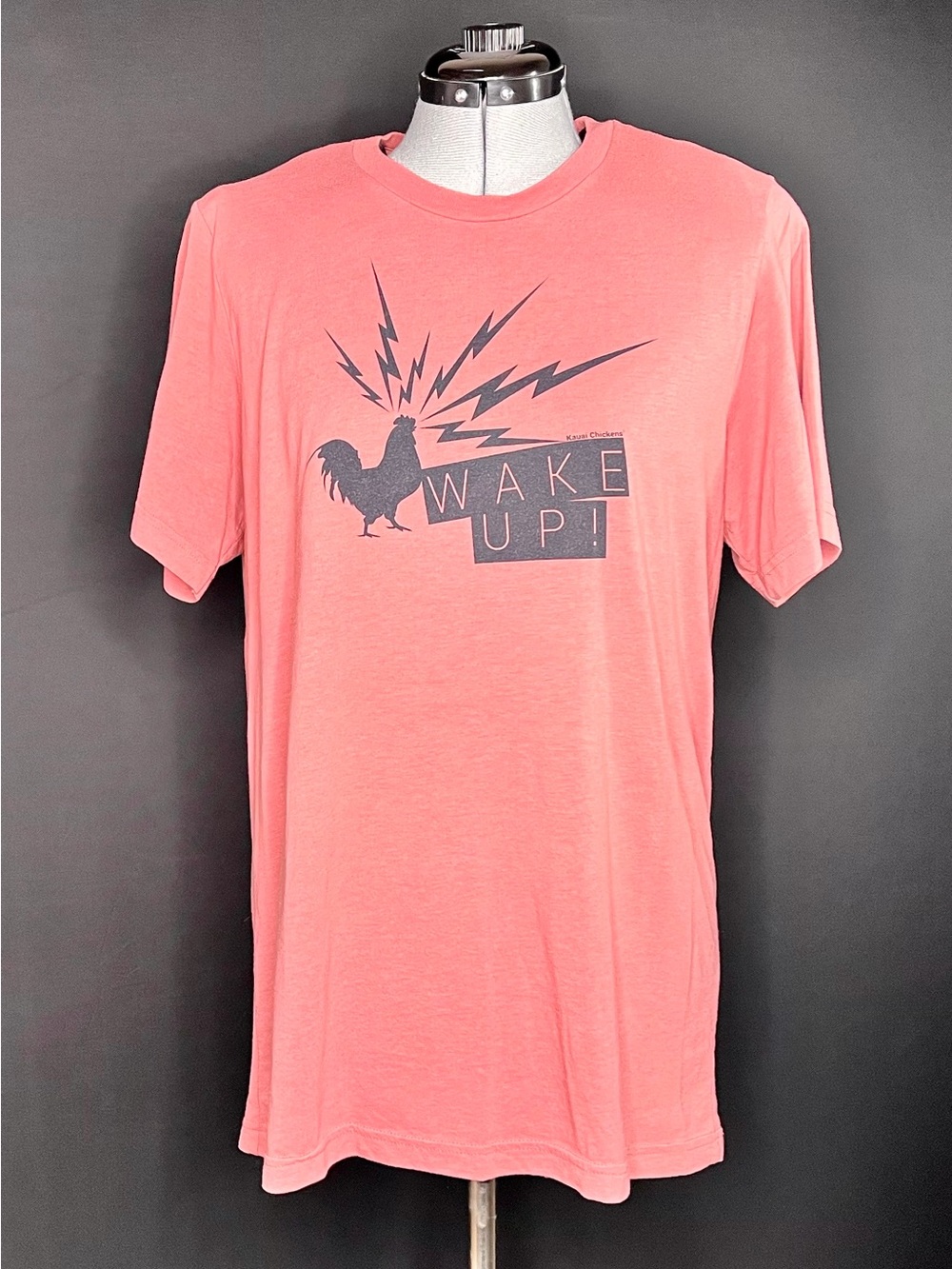 From Kauai, Wake Up! Kauai Chickens Graphic Tee - Mauve